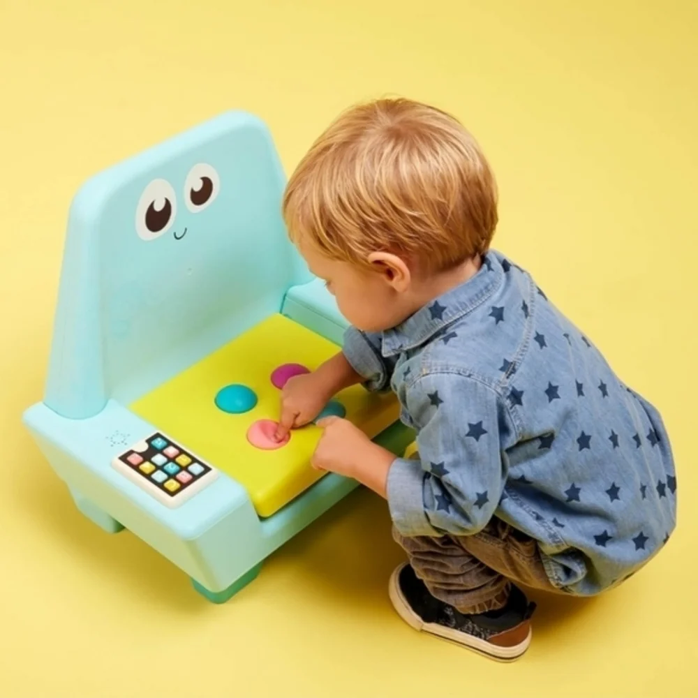 B. Toys Toddlers Interactive‎ Musical Chair with Light-Up Tablet & Activities